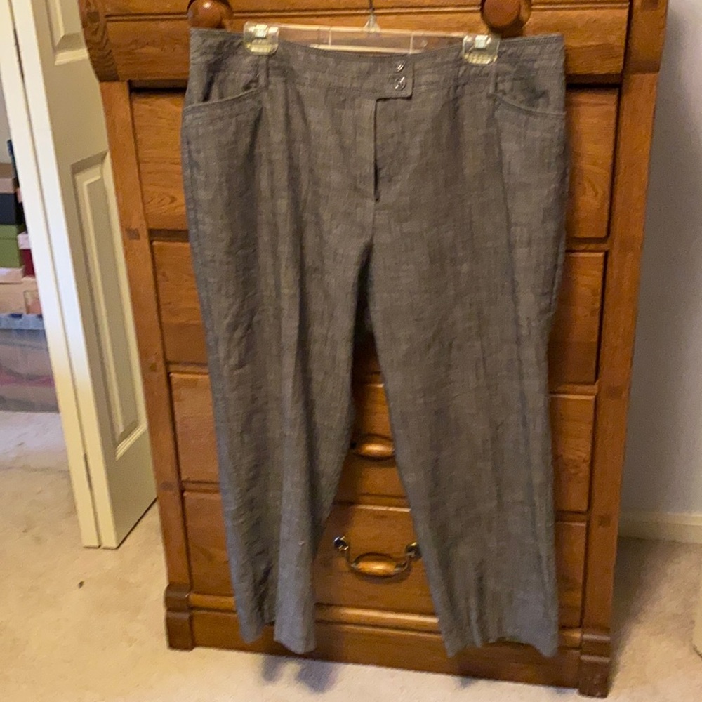 CJ Banks Capris